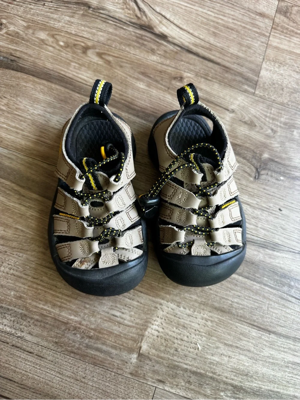 Keen toddler outdoor water sandals size 8